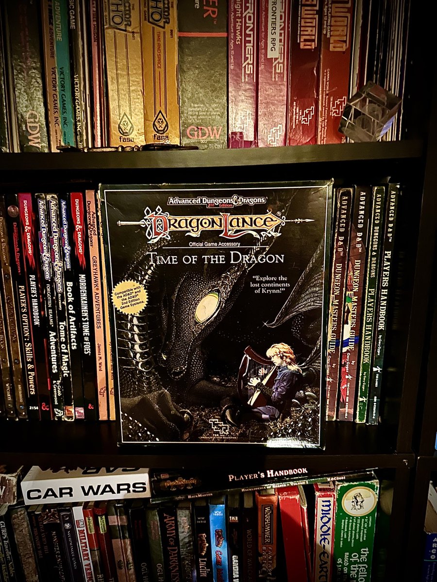 TwiggyMcStmpwzl's tweet photo. @YoDanno @GaryCon @NKGames Enjoy , and let the good times roll... (no seriously, roll for initiative! ) 😂😂😂 https://t.co/2lnkD3hE9P