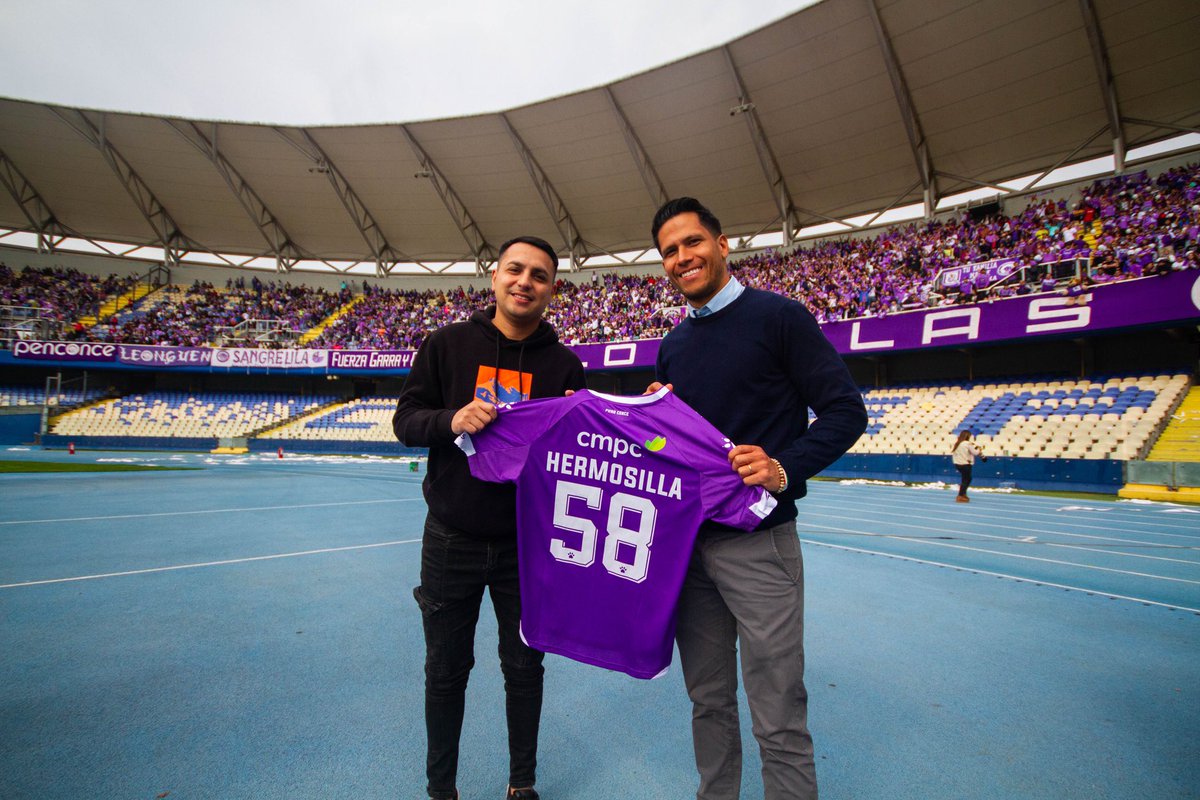 elconce_cl's tweet photo. 🟣 En el Aniversario 58 de Deportes Concepción, el club realizó un reconocimiento a los Leones que obtuvieron los ascensos en Tercera B 2018 y Tercera A 2019. 

Gracias a la Fuerza, Garra y Corazón que demostraron en los partidos disputados por todo Chile, el León logró volver al fútbol profesional. 

Deportes Concepción reconoce a los jugadores y cuerpo técnico de aquella época encabezado por el director técnico, Esteban González, como parte fundamental de la Historia Lila. 

¡Siempre estarán en los corazones de la hinchada del León, Equipo del Retorno! 💜🥹

#DeportesConcepción • #HistoriaLila