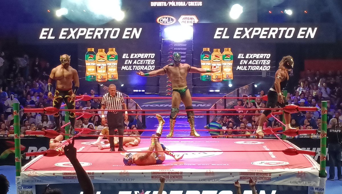 En el tercer combate del #MartesDeArenaMéxico, Pólvora, Crixus y Difunto derrotan al Hombre Bala Jr., El Audaz y Max Star. ¡Victoria ruda!