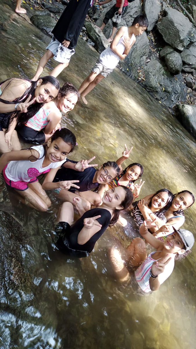 GSCATATUMBO19's tweet photo. Nuestras tropas estuvieron de excursión en Quebrada Quintero en el Ávila. Un día lleno de aventuras, risas y compañerismo. Así nos despedimos del mes de marzo y cerramos la temporada de vacaciones de Semana Santa del 2024 #scouting #scout #beprepared #siemprelisto #escoteiros https://t.co/xJZHNG0fru