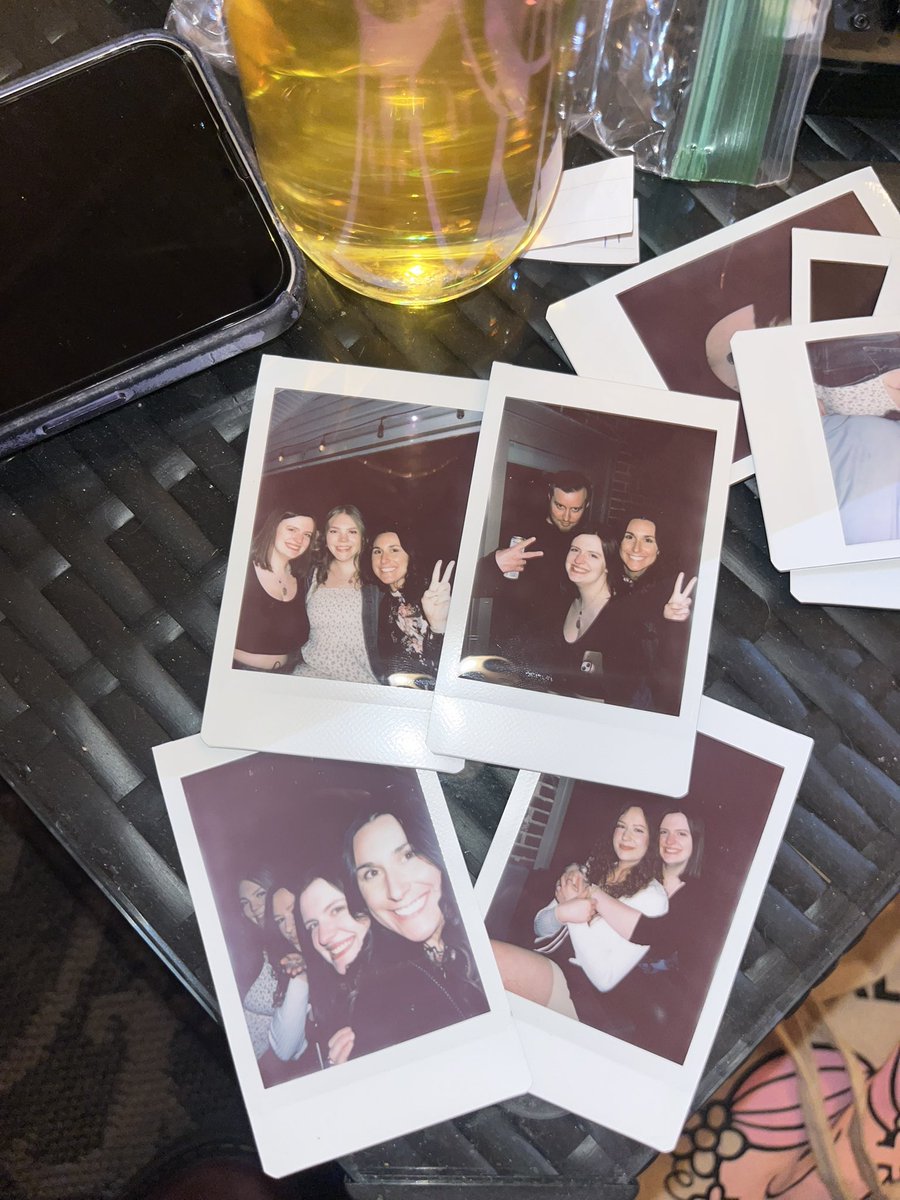 amber_kaylin's tweet photo. Life recently https://t.co/v7eO5fJvOV