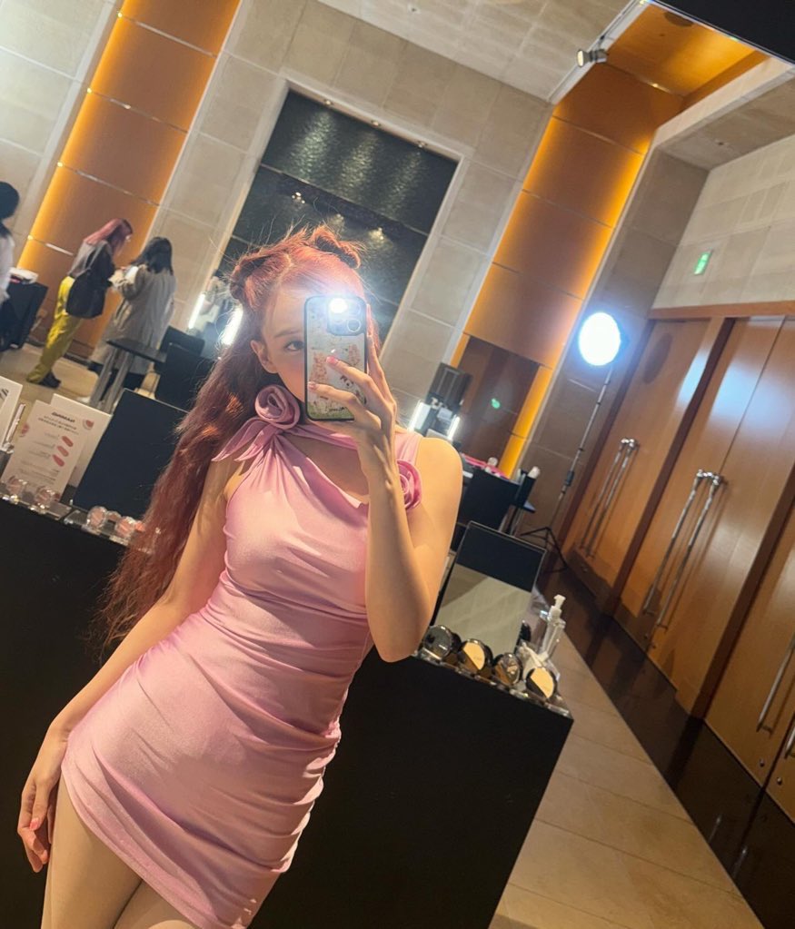 imnayeonarchive's tweet photo. IM NAYEON https://t.co/cO14ZQG8Ul