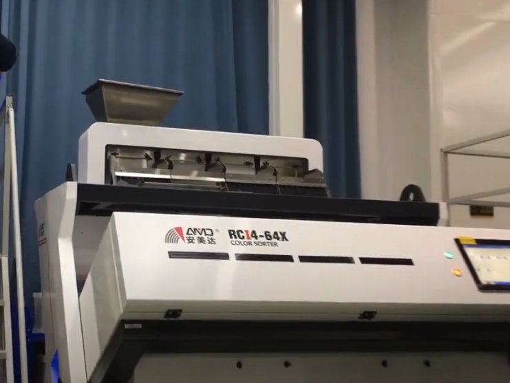 EchoChen635269's tweet image. AMD infrared color sorter used to sort mung beans, the effect of first sorting and second sorting.
For more information, please contact me via whatsapp +86 177 360 77 913.
#AMD #ColorSorter #MungBeans #SortTwice