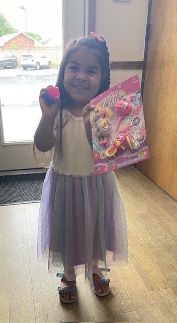 Birthday Girl Penelope picked a bouncy ball for her birthday and dolls for her visit prize! 🥳🥳🥳

#HappyBirthday #Cute #Smile #AlligatorDental #Seguin #WeMakeKidsSmile