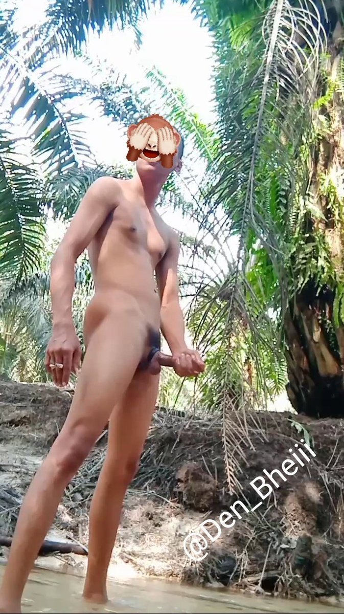 Den_Bheiii's tweet photo. Sorry gw Bukan kalangan elit,,, hanya golongan ekonomi sulit
Bantu like&amp;RT dong wahai netizen 
Agar video bisa segera menyusul 
#nudist #gayoutdoor #Exibpublik 
#fuck_outdoor #fist_public https://t.co/t2SiMnsqT9