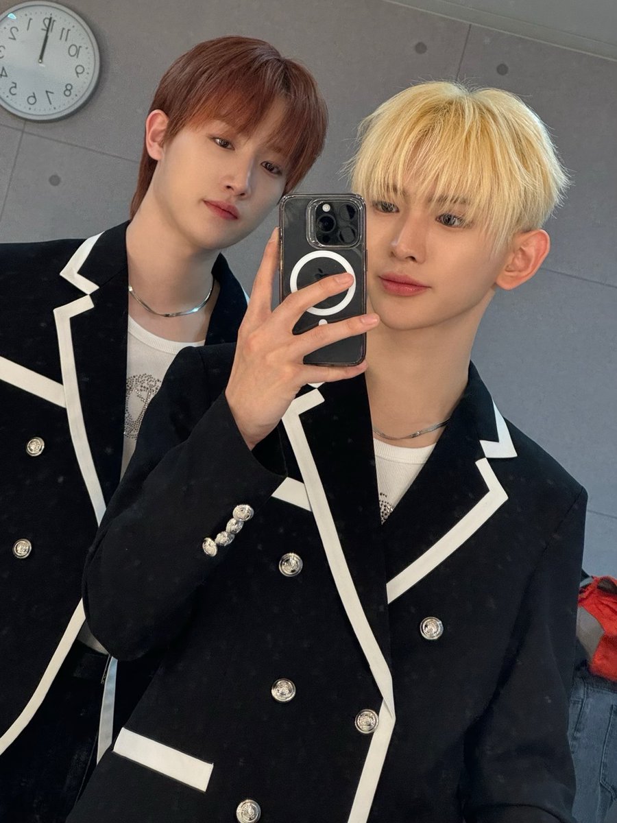 TPST_twt's tweet photo. [#LEW] 혁아ㅏ 아니 이제 생일 지났으니까
본혁이혀영 생일 축하해~🥳💕
스릉흔드~❤❤ https://t.co/8IPPnd8ri8