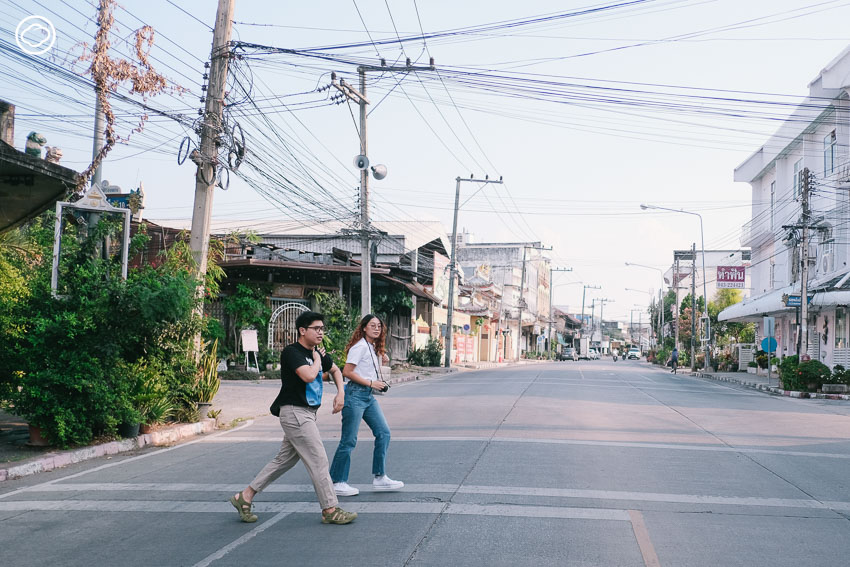 readthecloud's tweet image. #ลาวเด้อ คือเพจที่เราอยากชวนรู้จัก เพราะสองคู่รักแอดมินตั้งใจทำคอนเทนท์ในบ้านเกิดให้เสียงอีสาน Louder ด้วยของดีที่โลกยังไม่รู้ เพื่อบอกว่าธุรกิจอีสานมีดี และคนยังมีโอกาสในบ้านเกิด #PageMaker #TheCloud readthecloud.co/louderisan/