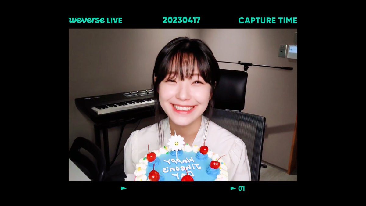 weverseofficial's tweet photo. [#WePick📌] HAPPY JI HEON DAY💕 
JI HEON is beautiful 365 days out of 1 year! Don't believe it? Then watch the highlights from 2023 Birthday Live!

🎥  https://t.co/M6CK7fQ050

#fromis_9 
#BAEKJIHEON 
#Weverse_LIVE https://t.co/M8XR68Iypm
