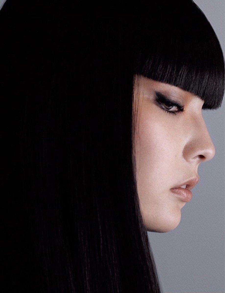 秋元梢､｢common&amp;sense｣用のグラビア...撮影:宮崎裕介(2016年)