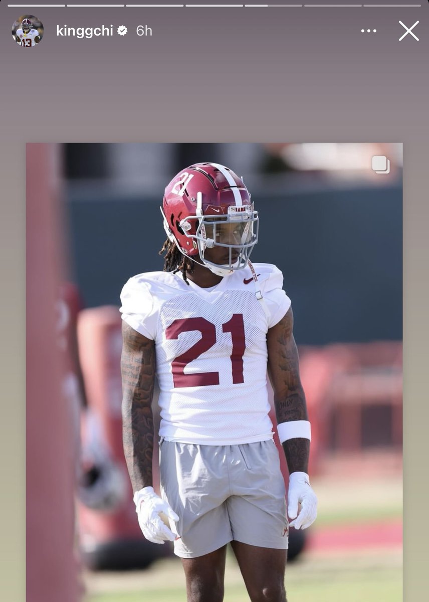 MusicU_Ent's tweet photo. Malachi Moore and several other Alabama Football players are posting Freshman WR Bubba Hampton. 

Bubba Hampton’s caption: “Before they realize, it’s gonna be too late 🥷”

@AlabamaFTBL https://t.co/dxriGXjOfV