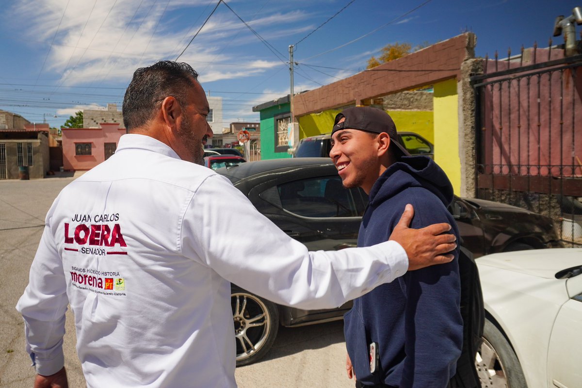 Las y los juarenses nos siguen mostrando su apoyo de todo corazón. ♥️ Qué maravilloso martes tuvimos recorriendo las calles de la mejor frontera de México. ¡No les vamos a fallar; seguiremos construyendo la paz y el bienestar en nuestro querido estado! #SomosPueblo