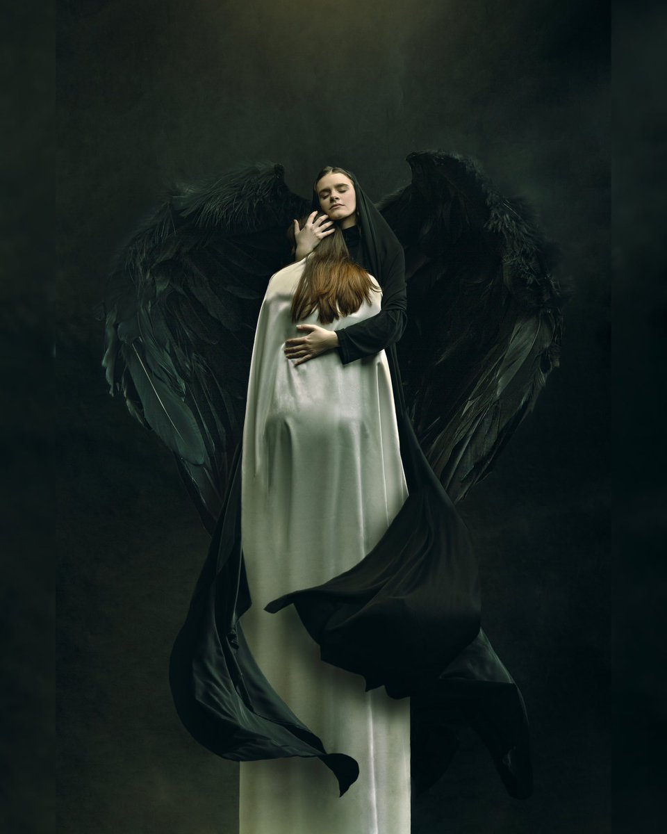 JoshBeaton's tweet photo. @NFTrebels Here’s some art! “Death’s Embrace.” https://t.co/6BQE2MuLtV