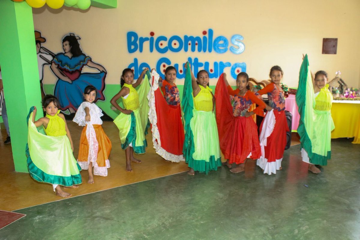 #16Abr 🇻🇪 Bricomiles Culturales garantizan renovación y embellecimiento de la Casa Cultural Arivacoa en Carorita