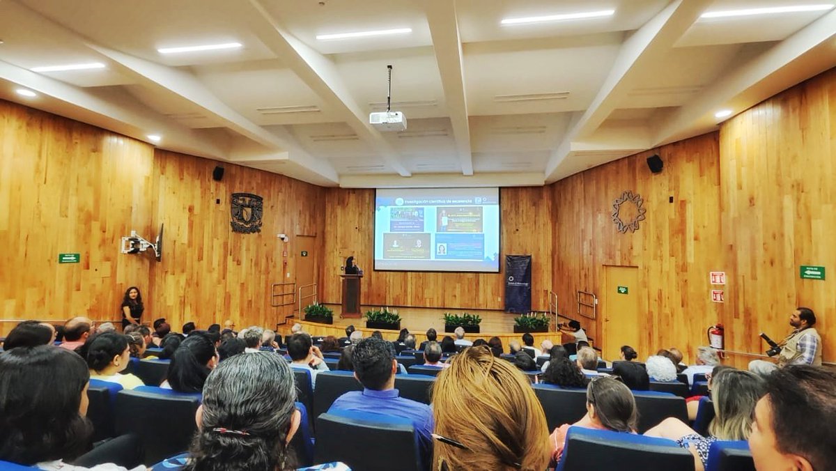 ibt_unam's tweet image. Presenta la Dra. @Lapalag su tercer informe de actividades 

#OrgulloIBT #OrgulloUNAM

En la ceremonia estuvieron presentes integrantes de la comunidad IBT, la Dra. Viridiana León Hernandez, rectora de la @uaemorelos y el Dr. Arturo Mazari Espín, rector de la @Upemoroficial