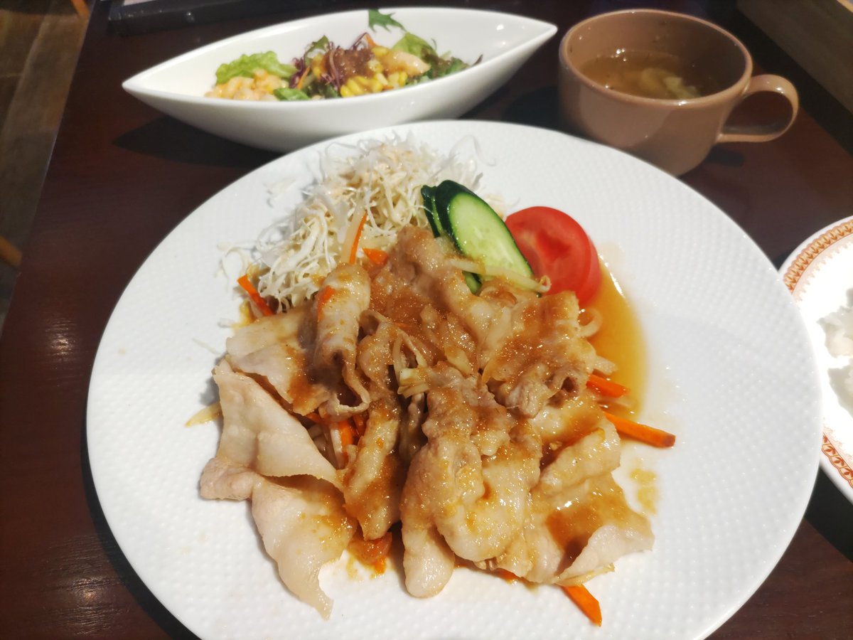 yoshiyamashi's tweet photo. 神保町１丁目奇数番地の「グランタイム」で房総ポークの生姜焼き(バラ)1,100円😋久しぶりに一番美味しい生姜焼き探しの旅に出ました🧳
#グランタイム #GRANDTIME #神保町 #神保町ランチ #生姜焼き https://t.co/jauyTkPptV