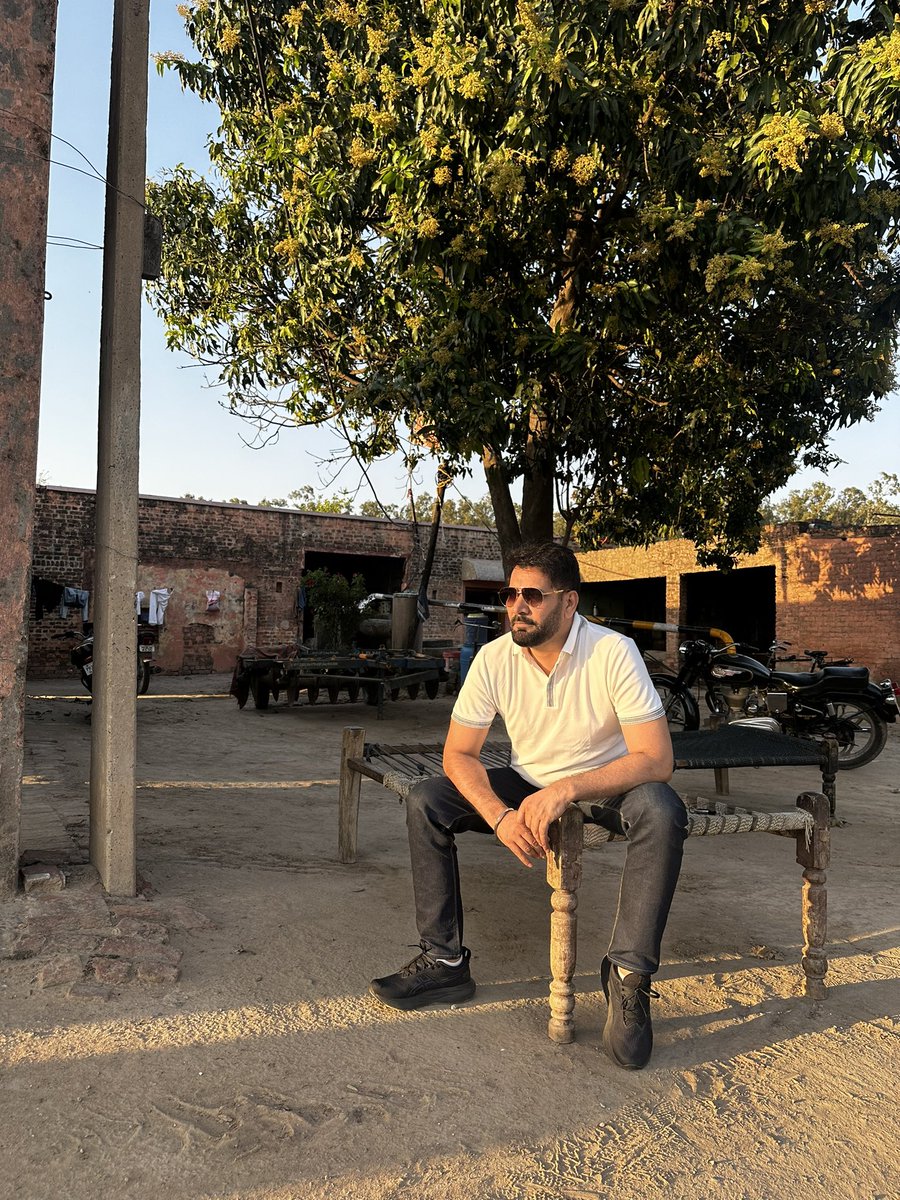 JJassiOfficial's tweet image. Sat sri Akaaal jiii
Good morning 
Pind di Swer te shaam da jawab nai bai
#Punjab #pind #jasbirjassi