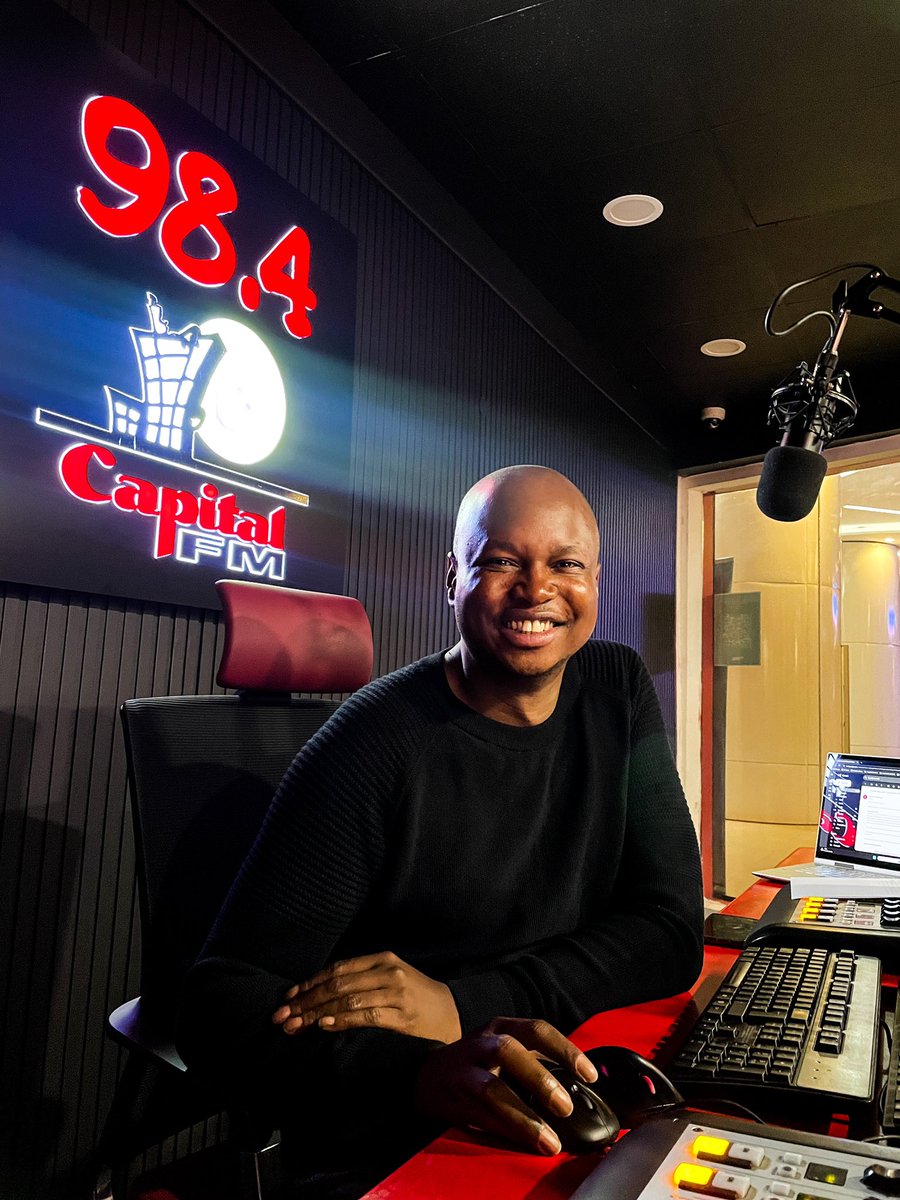 Wakey wakey.. Happy Hump Day 🐪 

#DriveInn