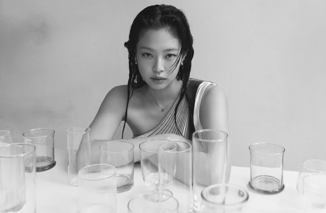 jenniekimcl's tweet photo. “I'm working hard with the desire to share my music with more people and more bold aspirations, so please look forward to it. I'll be back in a great way to meet that expectation.” — Jennie Kim about her new album https://t.co/xfDfnM6pGJ
