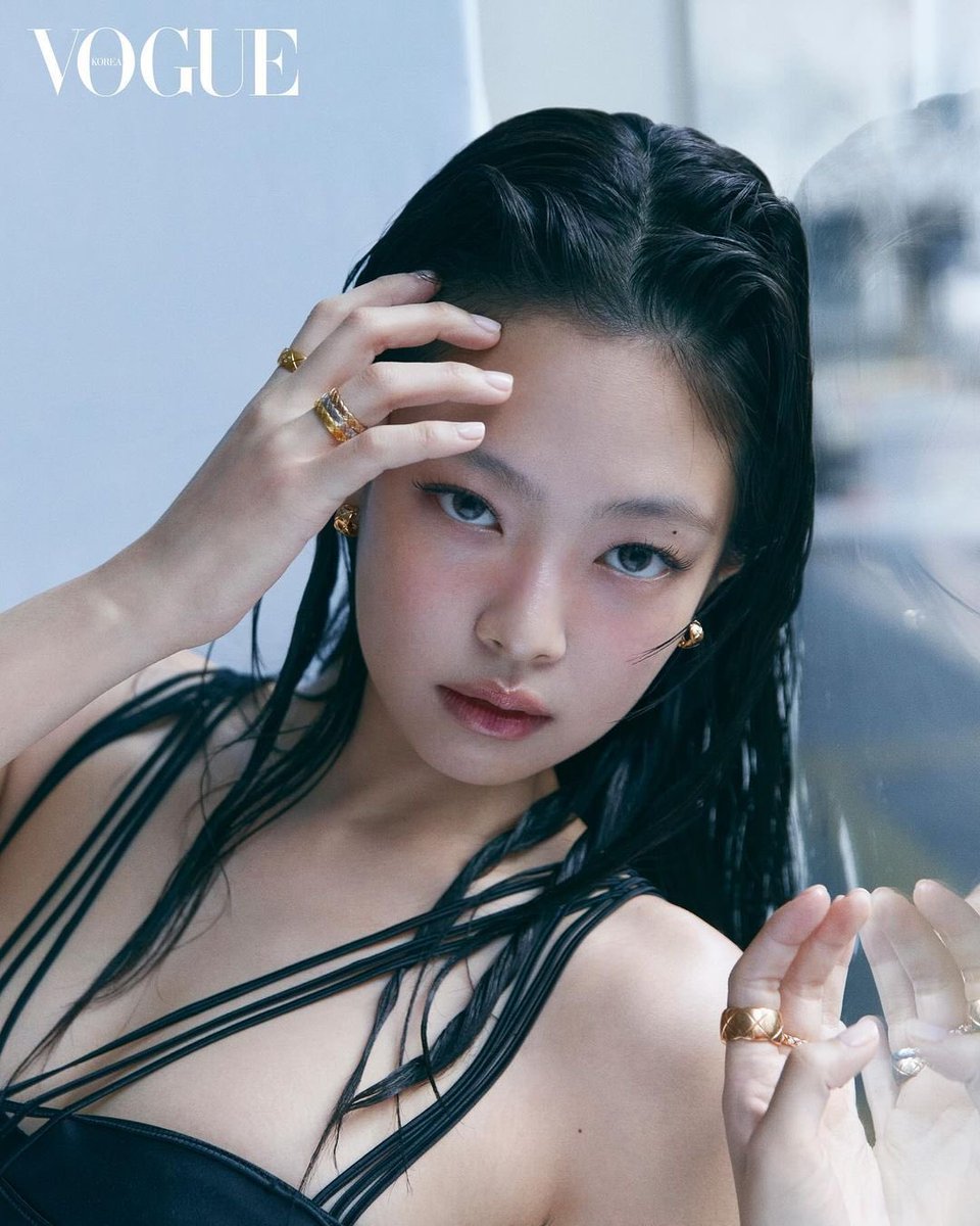 jenniepics's tweet photo. JENNIE OH MY GOD?? https://t.co/3aD4Q8Ac13