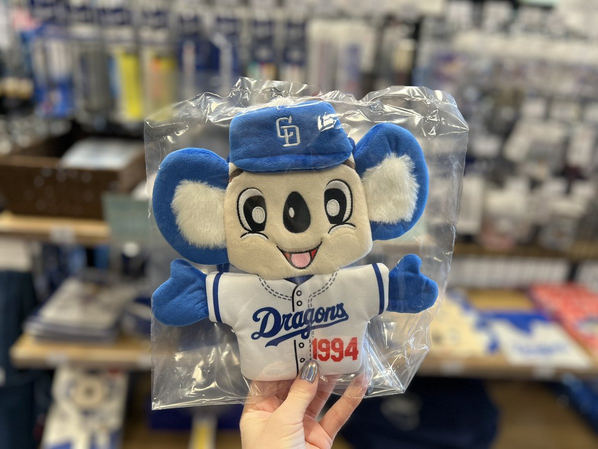 再入荷情報🐨 ＼ 『ドアラ ぬいぐるみチケットホルダー』 2,850円(税込