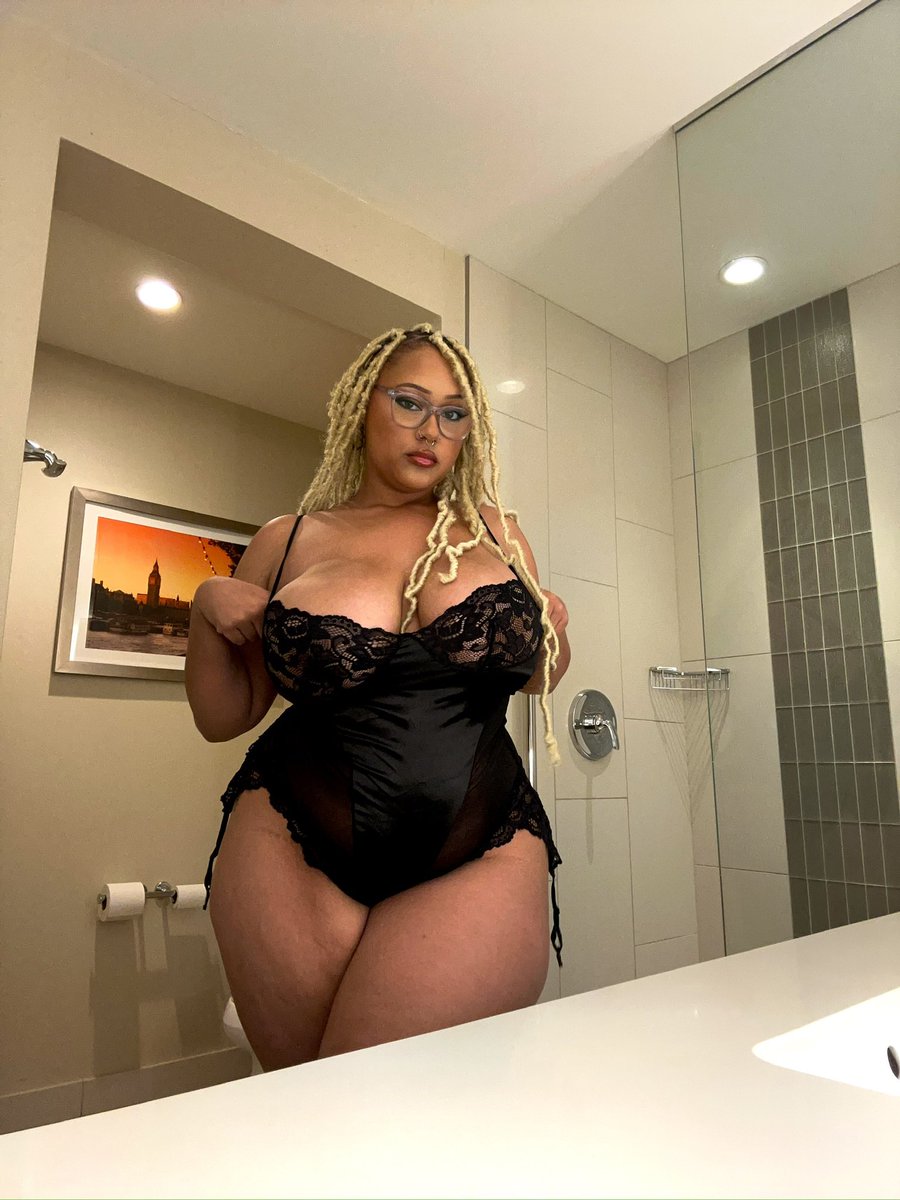 yourfavfattieb's tweet photo. ♥️♥️♥️ https://t.co/5RyTYTwL7K