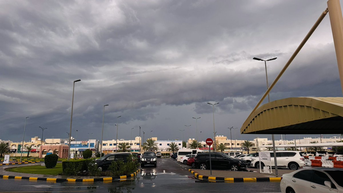Today Dubai weather 🌦️.  
#
