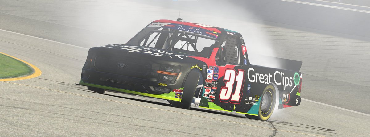 TeamTraphouseR's tweet photo. Waffles tonight in the Traphouse! In a wild finish at Chicagoland @HLRL_iRacing Trucks, Dillon Poteet hangs on to win in a three wide finish! Great overall night for the team! @FireTalksNASCAR 

@Dillon_Poteet P1 🏆
@Dylan_Wedgewood P6

Screenshots by @a_kundman88 https://t.co/cG53kOV5af