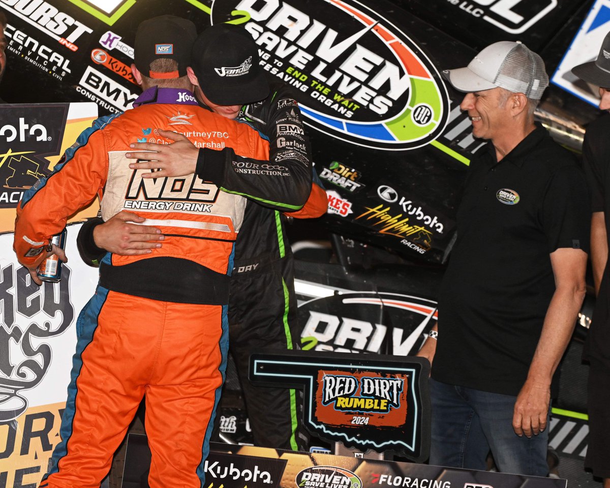 The #𝟭𝟰𝗕𝗖 beats the #𝟳𝗕𝗖. A special night for @Driven2Save & @ClausonMarshall.
