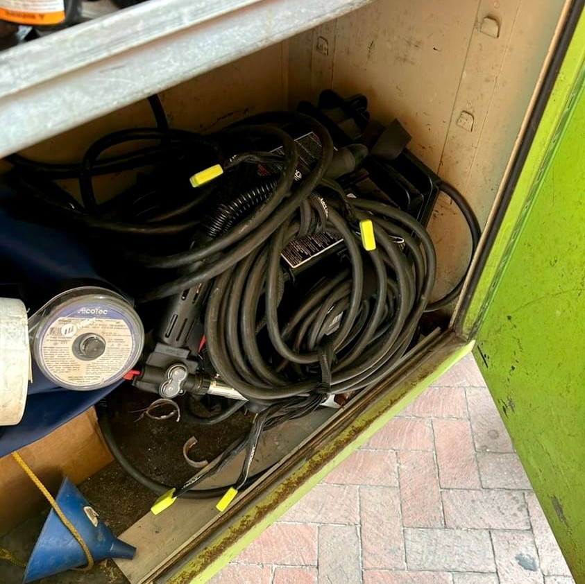 Twisted_Goat_'s tweet photo. Thanks for sharing how you use your GOATs! @edsironworks !! We’re happy they can help you! 🐐 #greatestofalltools 

#construction #tools #tool #landscaping #tiedown #diy https://t.co/pdnhgGTDJA
