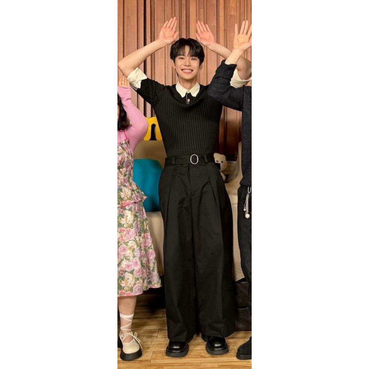 jaeyuno_j's tweet photo. ชุดไปออกรายการของโดยองโคตรน่ารัก🥹🥹🥹 https://t.co/FxGcm1eWs8