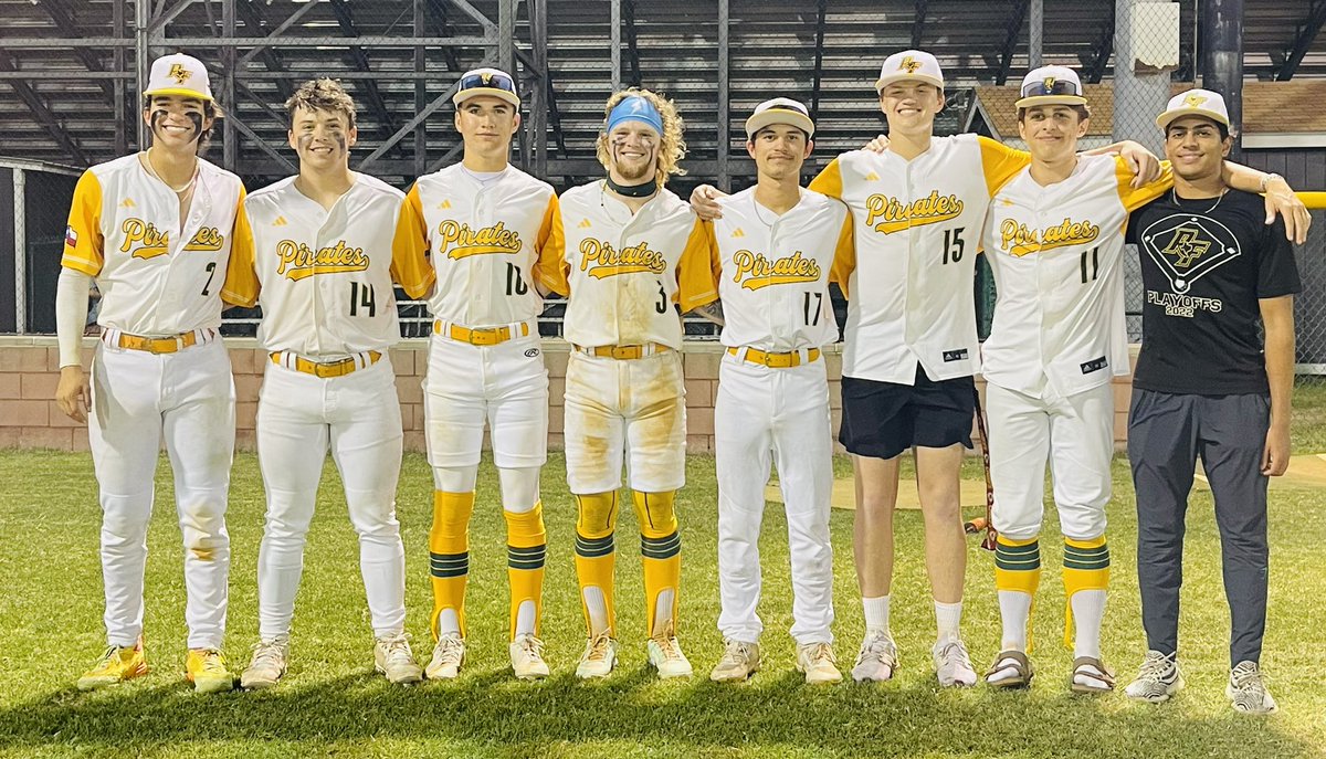 TexCoastBend's tweet photo. 💯👇🏼🏴‍☠️WHAT A WIN TONIGHT!! @RfPirate Varsity Baseball walks it off in the bottom of the 8th inning, winning 3-2 vs. Port Lavaca!! SENIORS, that one was for YOU!!…on to the next one! #OnceAPirateAlwaysAPirate🏴‍☠️👇🏼💯 https://t.co/yi7iMzgpaG