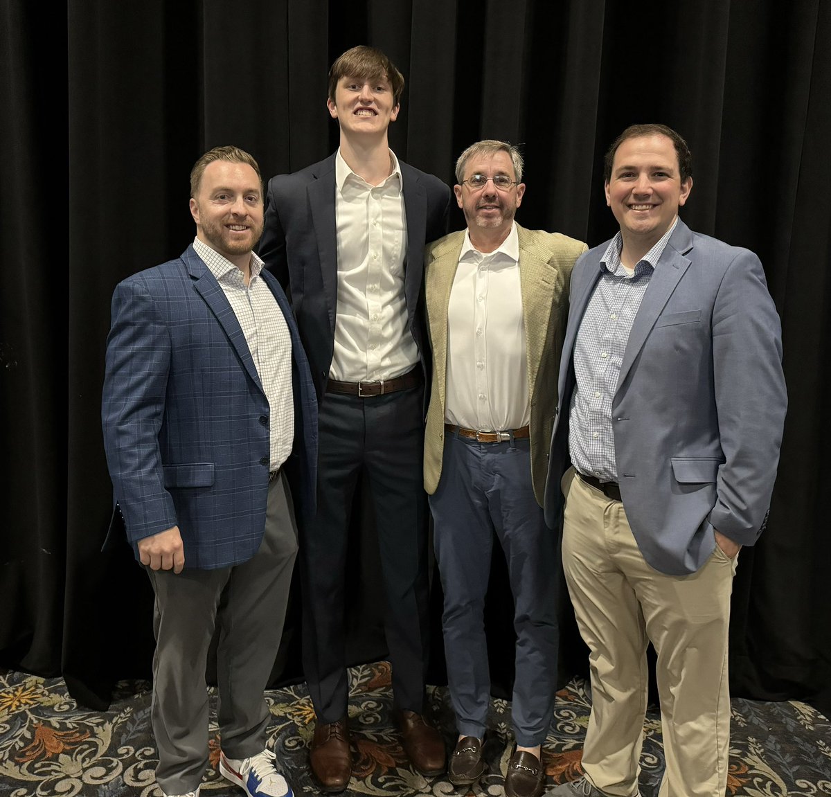 👉 ASWA Player of the Year Banquet in Montgomery today. @_Caleb_Harrison , a 6-10 Sr @SamfordMBB signee was a 7A Player of the Year Finalist 👉He was also selected to the ASWA Super Team