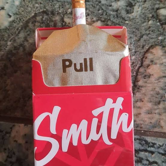 Just MU_slih (@ust_muslih) on Twitter photo "ROKOK SMITH"
kemarin saat lebaran ada saudara datang membawa se SLOP rokok bernama SMITH, saya tanya dong
"Mas itu roko dari HABIB po?" dia pun menjawab "iya"
Ada yg paham gk nih rokok siapa??
Apa milik BAHAR?
Gk ada CUKAI nya lo!!
Ilegal !
Cc
<a href="/DivHumas_Polri/">Divisi Humas Polri</a> <a href="/bravobeacukai/">Bravo Bea Cukai</a> "ROKOK SMITH"
kemarin saat lebaran ada saudara datang membawa se SLOP rokok bernama SMITH, saya tanya dong
"Mas itu roko dari HABIB po?" dia pun menjawab "iya"
Ada yg paham gk nih rokok siapa??
Apa milik BAHAR?
Gk ada CUKAI nya lo!!
Ilegal !
Cc
<a href="/DivHumas_Polri/">Divisi Humas Polri</a> <a href="/bravobeacukai/">Bravo Bea Cukai</a>