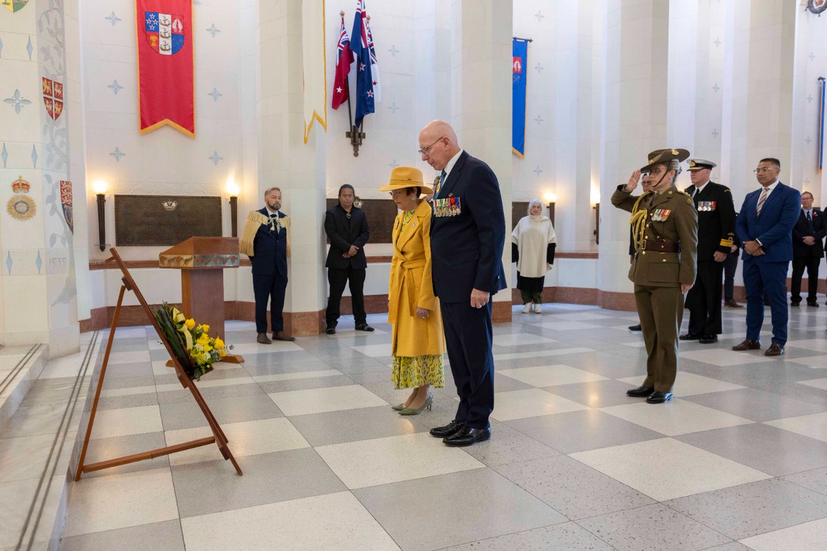 The Governor-General of Australia HE David Hurley took part in a wreath laying ceremony this morning with HE Harinder Sidhu AM and members of @DefenceAust and @NZDefence Force