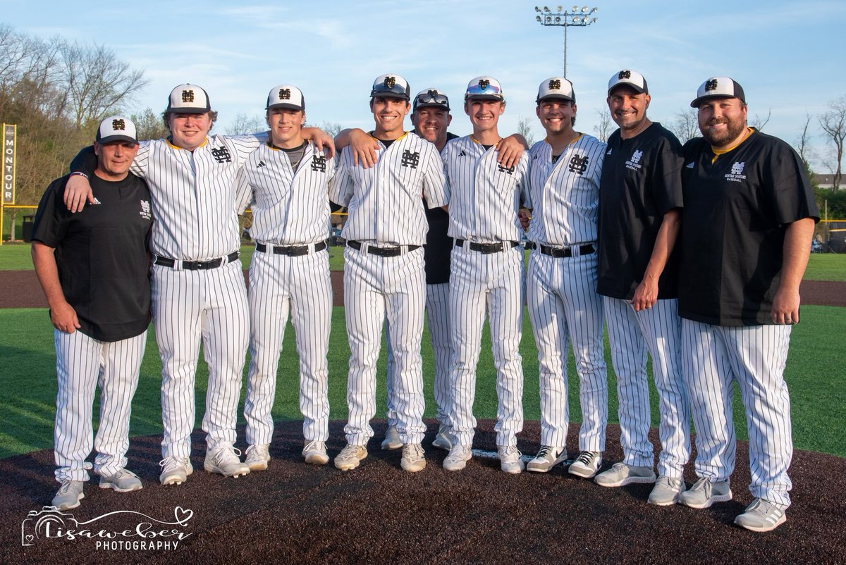 On senior night the Spartans win their 9th straight game & complete the 2 game sweep over Hopewell, 8-1. Robinson gets the win. 6IP, 2 hits & 9k’s. Weber, Tarquinio & Robinson w/ 2 hits apiece. Ivanoff w/ 2 RBI’s. Spartans move to 6-0 in section play.