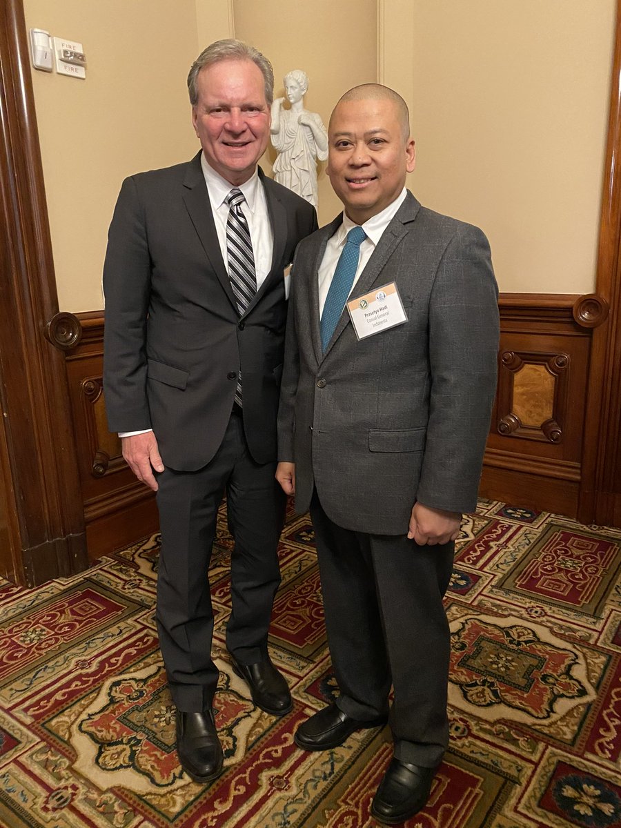 We had the opportunity to welcome diplomats and guests from around the world at the California International Relations Foundation tonight at the Stanford Mansion in Sacramento. Building international bridges is essential for the California economy.