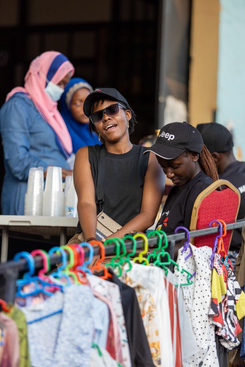 philbertniwae's tweet photo. Be part of the #QuonnectMarketDay and this is happens monthly at motivug old  portbell road 

book you stale today at an affordable, let's support local makers https://t.co/s6twph6SBC