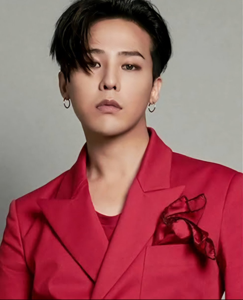 BlogSandia's tweet image. #GDragon, el patrón del #Kpop, anuncia su regreso a la escena musical este año. Así lo confirmó su agencia #GalaxyCorp.

#VIPs, ¿están listos para el gran regreso del 🤴?