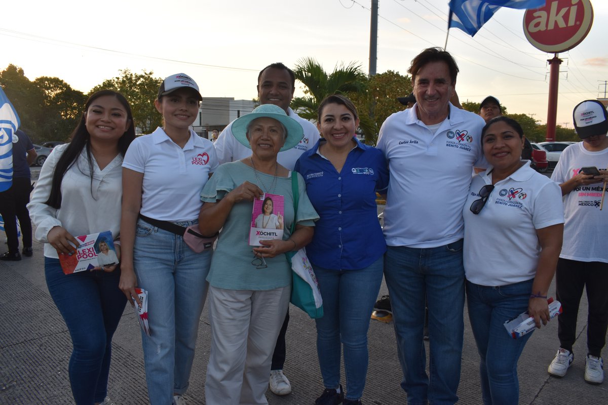 reynatamayo_'s tweet photo. Cerramos el martes acompañando a nuestra Candidata a Diputada por el Distrito 2, @lexy_pool.

Hoy tomamos el crucero de la Av. Las Torres, gracias a todos los cancunenses que nos recibieron y escucharon las propuestas de nuestra próxima Diputada.

(1/2). https://t.co/nrfUVvjWaH