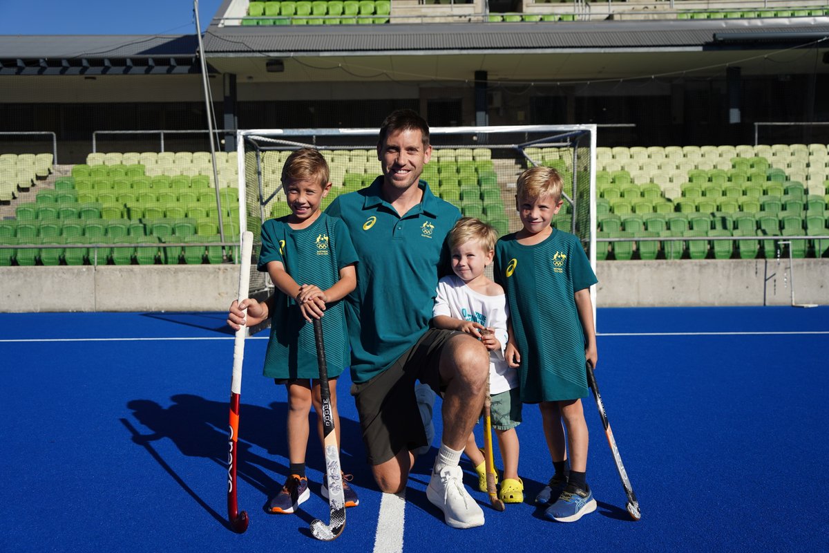 HockeyAustralia tweet picture