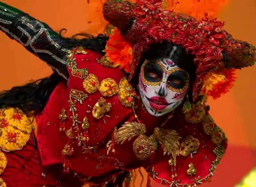 betoocontreras's tweet photo. Harta de la más draga y sus decisiones pendejas, se cancela la ida a la CDMX a ver la final, Cpher una diosa, incluso Madison pudo ganar, pero neta le dieron el gane a Soro? Que mamadas. Y el doblaje lo ganó Cpher, nomás nos quieren hacer enojar y lo lograron  #SoloLasMas #SLM https://t.co/EYTmudtxeb