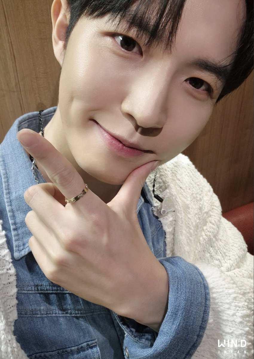 yourmydaisy's tweet photo. 오늘도 좋은하루 🩵
#김재환 #KIMJAEHWAN https://t.co/z19MX1rdhE