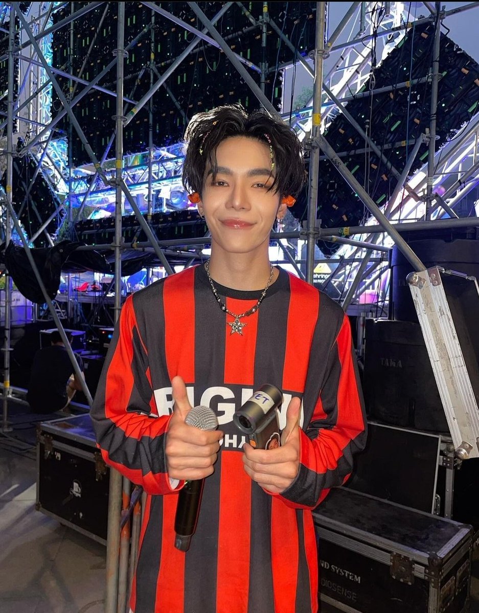 Pikmi00Chapond's tweet photo. "รอยยิ้มของเธอในวันนี้ มีค่ามากมายกว่า ดาวทุกดวงบนฟ้ารวมกัน"
เอลิสคนนี้พร้อมจะปกป้องรอยยิ้มของเจ็ทเสมอนะคับ 🪽🧡🚀
#ProtectJetATLAS https://t.co/lUcxGCTEQM
