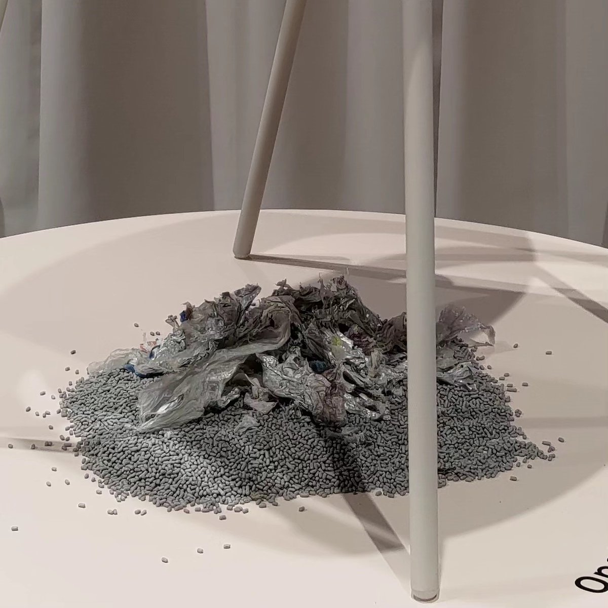 simply_sofas's tweet image. Connubia/Calligaris. Putting the plant first. New introductions at Milan Design Week.

#calligaris #calligariscollection2024 #newchair #futuristicchair #furniture #SimplyMilan #MilanDesignWeek #madeinitaly #italianfurniture #MilanDesignWeek2024 #SaloneDelMobile2024