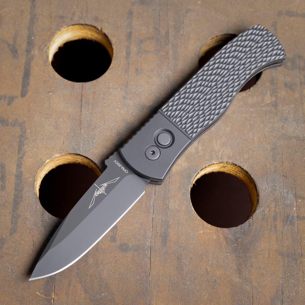 Pro-Tech Knives tweet media