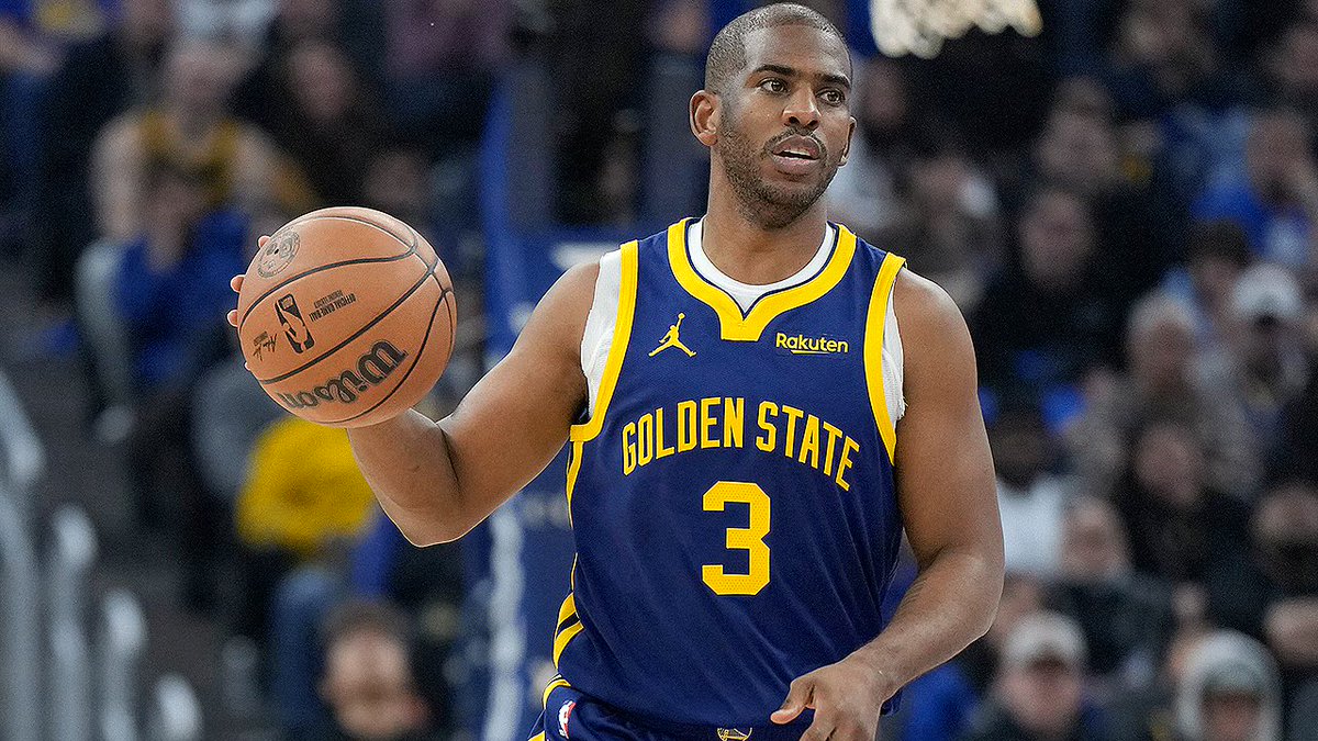 Chris Paul tonight: 3 pts 2 ast 1 reb Postseason form 🔥