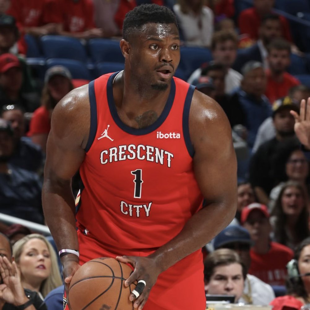 Pelicans star Zion Williamson is believed to have suffered a left hamstring injury tonight vs. Lakers, sources tell @TheAthletic @Stadium. Williamson had 40 points, 11 rebounds and 5 assists before having to leave in final minutes of crunch time. Tests coming on Wednesday.