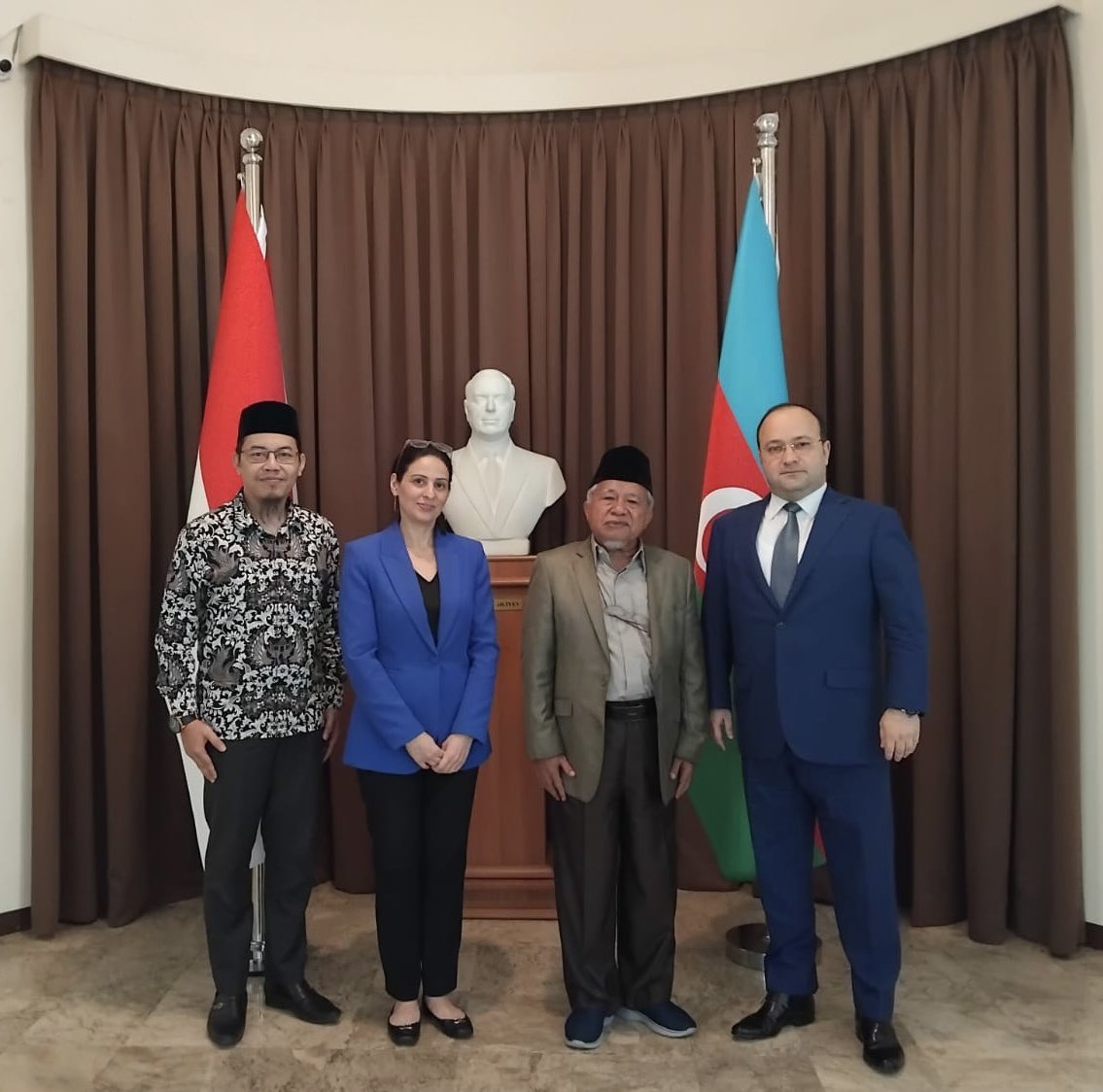 Senang menerima kedatangan Dr. Muhyiddin Junaidi, Wakil Ketua Dewan Pertimbangan Majelis Ulama Indonesia. Membahas Forum Dunia Dialog Antarbudaya ke-6 yang akan diadakan di #Baku, pada 1-3 Mei 2024. #Indonesia #Azerbaijan #WFID6