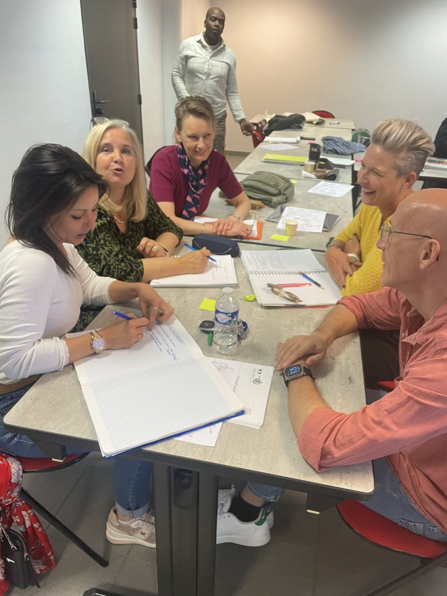valpin83's tweet photo. 2ème journée de formation Tutorat au lycée professionnel Gallieni de Fréjus avec une équipe authentique, engagée, motivée et accompagnante. 
Merci pour votre engagement auprès des élèves. 
#MLDS https://t.co/gewGLsH6bj