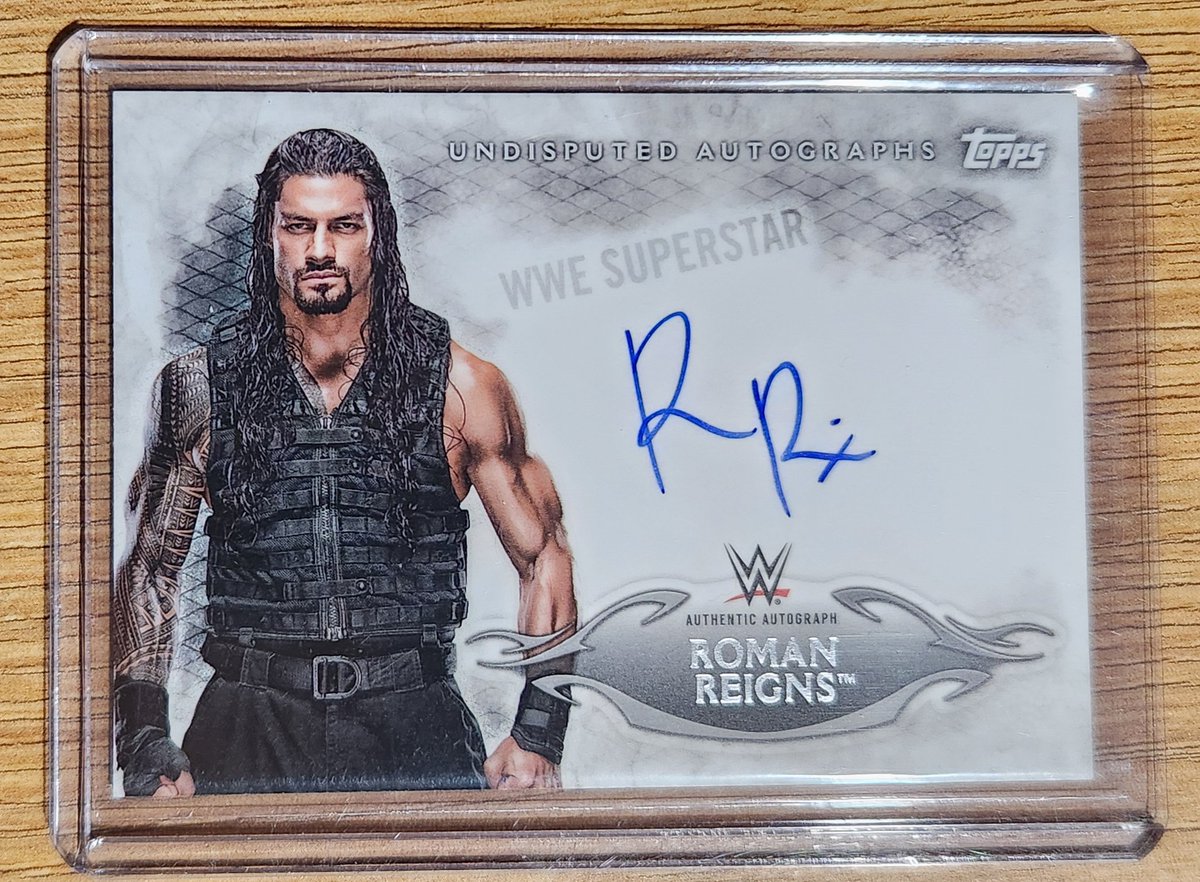 Arrived just in time for #wrestlingcardwednesday I sold a Roman auto about a year ago, and regretted it ever since. Love this one, on card. I still think Roman is very undervalued in the hobby